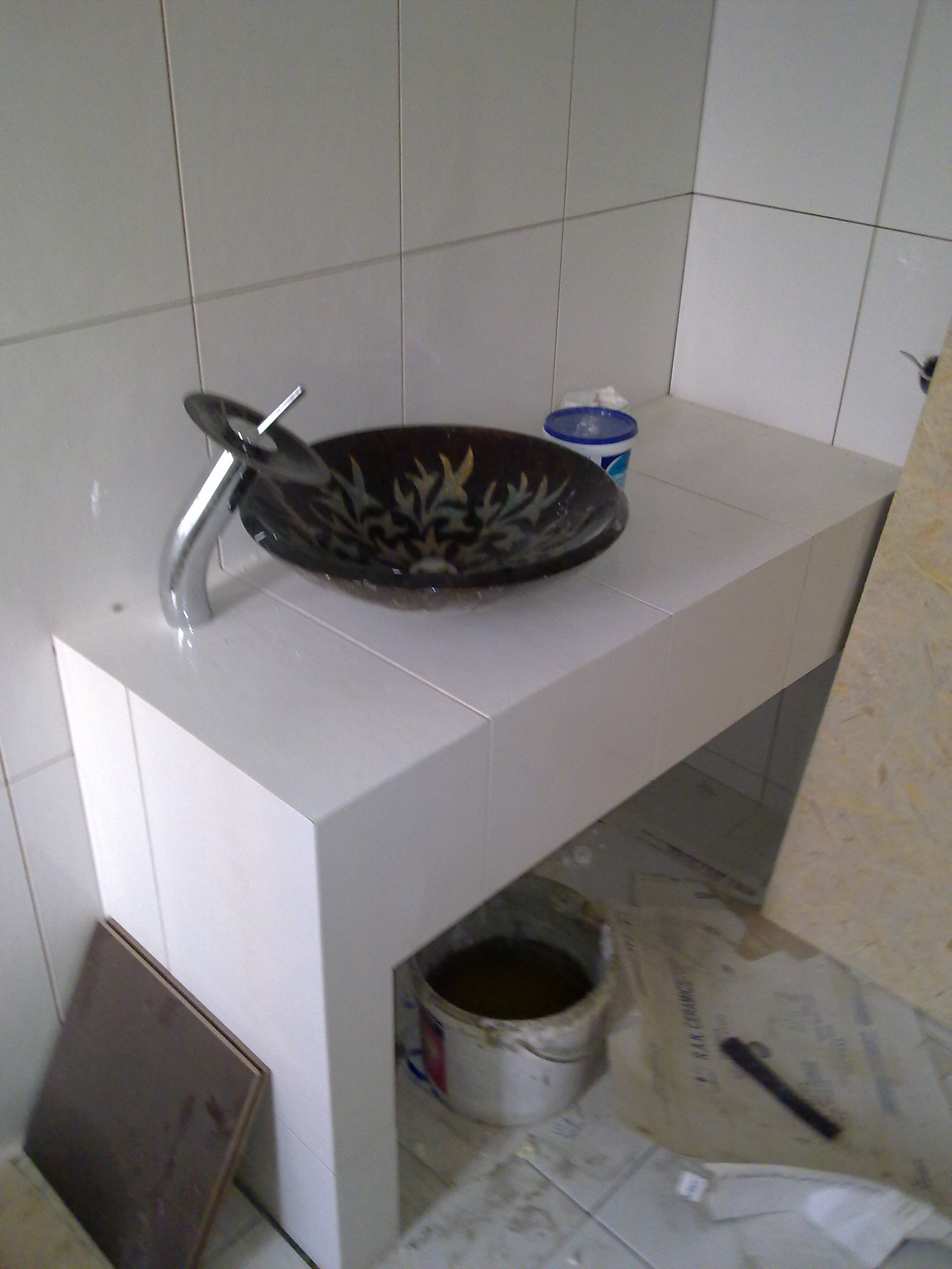 Варианты установки раковины в ванной комнате